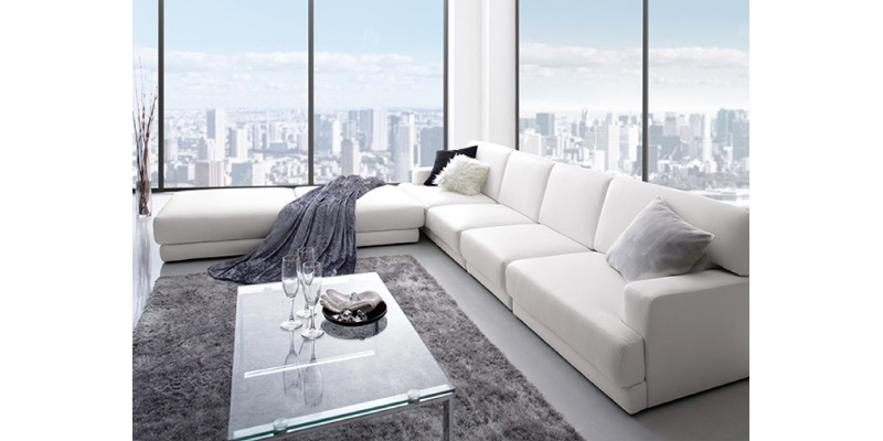 ラグジュアリーな空間を演出！ワイドサイズのコーナーカウチソファ「ラ・シェネガ」